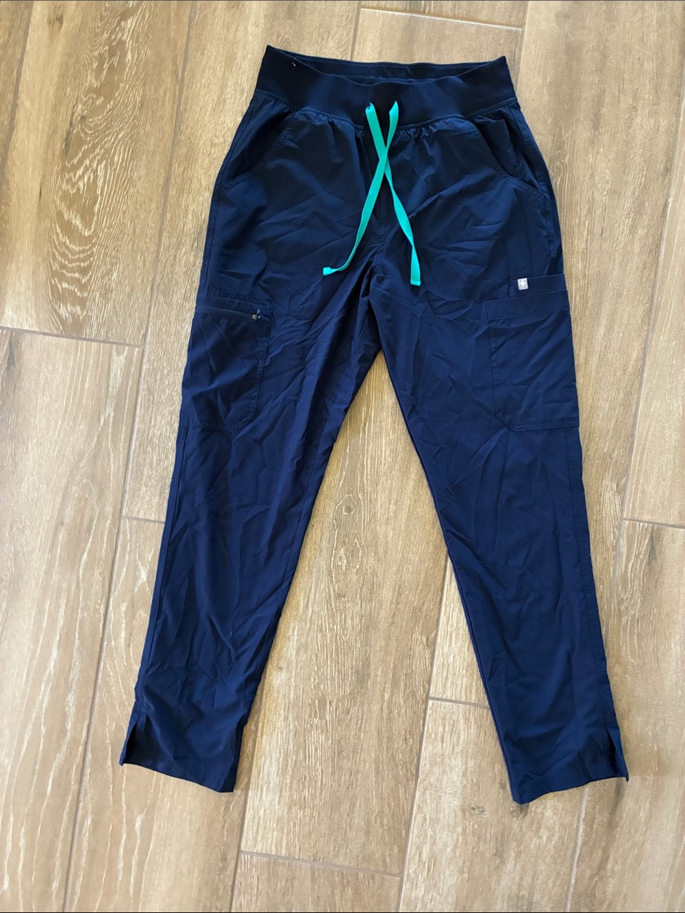 Woman’s Figs Navy Drawstring Jogger / Scrubs